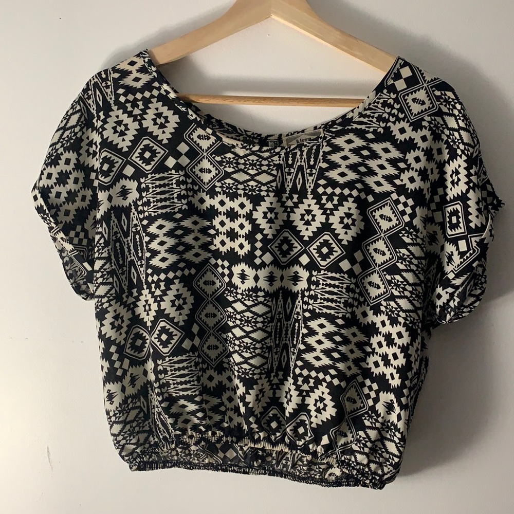 Cropped Chiffon Aztec Cut Out Back Blouse